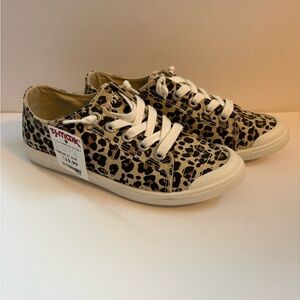 Blowfish Size 7.5 Animal Print Sneakers with White Laces New